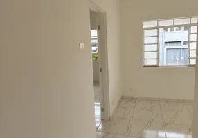 Foto 1 de Casa com 2 Quartos para alugar, 70m² em Vila Polopoli, São Paulo