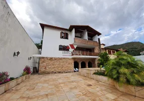 Foto 1 de Casa com 4 Quartos à venda, 200m² em Mangabeiras, Belo Horizonte