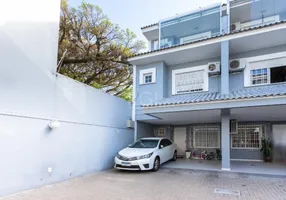 Foto 1 de Casa de Condomínio com 3 Quartos à venda, 184m² em Vila Assunção, Porto Alegre