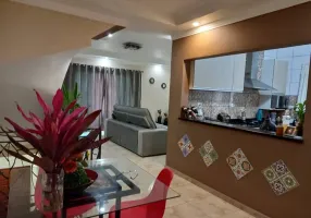 Foto 1 de Casa com 3 Quartos à venda, 240m² em Santa Maria, Santos