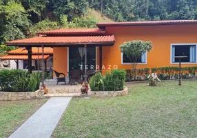 Foto 1 de Casa com 4 Quartos à venda, 200m² em Caneca Fina, Guapimirim