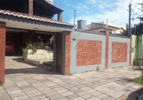 Foto 1 de Casa com 4 Quartos à venda, 274m² em Candelária, Natal