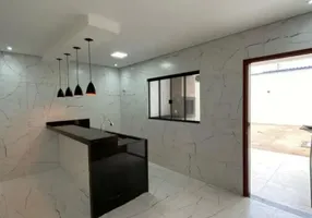 Foto 1 de Casa com 3 Quartos à venda, 250m² em Itapuã, Salvador
