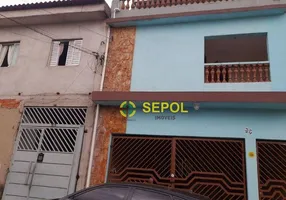 Foto 1 de Sobrado com 4 Quartos à venda, 200m² em Conjunto Habitacional Aguia de Haia, São Paulo