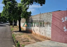 Foto 1 de Lote/Terreno à venda, 387m² em Ouro Branco, Londrina