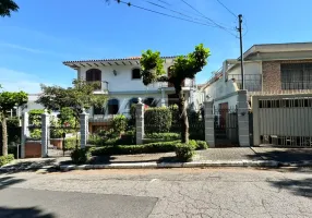 Foto 1 de Casa com 4 Quartos para alugar, 349m² em Jardim França, São Paulo