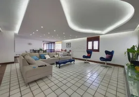 Foto 1 de Apartamento com 4 Quartos à venda, 241m² em Santana, Recife