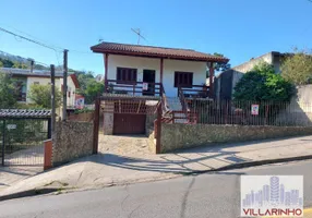 Foto 1 de Casa com 3 Quartos à venda, 180m² em Vila Nova, Porto Alegre