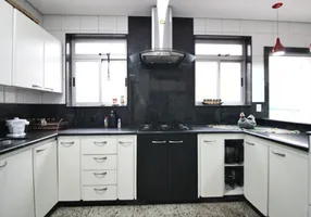 Foto 1 de Casa com 2 Quartos à venda, 85m² em Vila Esperança, São Paulo