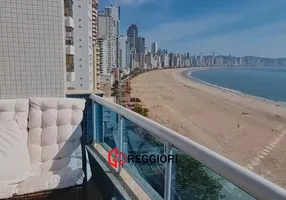 Foto 1 de Apartamento com 3 Quartos à venda, 220m² em Centro, Balneário Camboriú