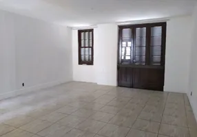 Foto 1 de Casa com 3 Quartos à venda, 125m² em Santana, Porto Alegre