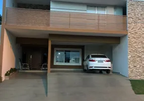 Foto 1 de Casa de Condomínio com 4 Quartos à venda, 270m² em Residencial Paiaguas, Cuiabá