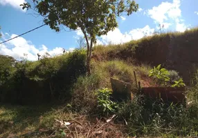 Foto 1 de Lote/Terreno à venda, 305m² em Santos Dumont, Juiz de Fora