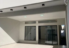 Foto 1 de Casa com 3 Quartos à venda, 135m² em Jardim Presidente, Goiânia