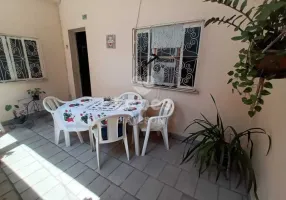 Foto 1 de Casa com 3 Quartos à venda, 46m² em Olaria, Rio de Janeiro