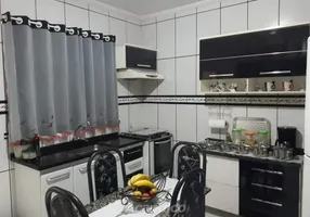 Foto 1 de Casa com 2 Quartos à venda, 70m² em Jardim das Palmeiras I, Nova Odessa