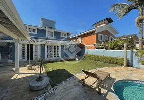 Foto 1 de Casa de Condomínio com 4 Quartos para venda ou aluguel, 260m² em San Diego Park, Cotia