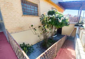 Foto 1 de Casa com 4 Quartos para alugar, 190m² em Alvorada, Sabará