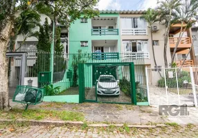 Foto 1 de Casa com 3 Quartos à venda, 222m² em Jardim Itú Sabará, Porto Alegre