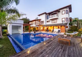 Foto 1 de Casa de Condomínio com 4 Quartos à venda, 420m² em Varzea, Teresópolis