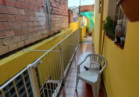 Foto 1 de Sobrado com 4 Quartos à venda, 150m² em Parque Santo Antônio, São Paulo