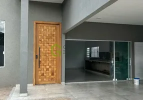 Foto 1 de Casa com 3 Quartos à venda, 200m² em Jardim Schmitt, São José do Rio Preto