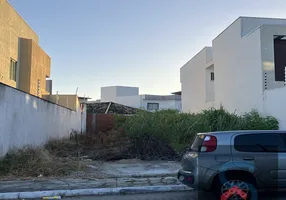 Foto 1 de Lote/Terreno à venda, 270m² em Novo Portinho, Cabo Frio