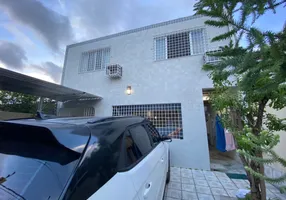 Foto 1 de Casa com 3 Quartos à venda, 200m² em San Martin, Recife