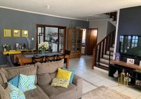 Foto 1 de Casa de Condomínio com 3 Quartos à venda, 200m² em Residencial Vale dos Principes, Taubaté