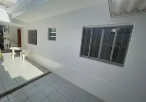 Foto 1 de Casa com 2 Quartos à venda, 109m² em Itapuã, Salvador