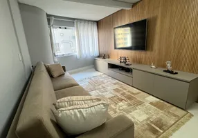 Foto 1 de Apartamento com 5 Quartos à venda, 375m² em Centro, Balneário Camboriú