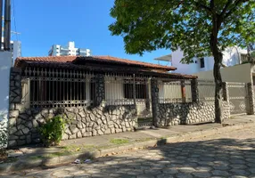 Foto 1 de Casa com 5 Quartos à venda, 250m² em Mata da Praia, Vitória