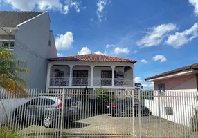 Foto 1 de Sobrado com 3 Quartos à venda, 145m² em Boa Vista, Curitiba