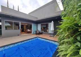 Foto 1 de Casa de Condomínio com 3 Quartos à venda, 253m² em Residencial Lago Sul, Bauru