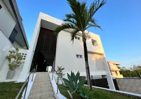 Foto 1 de Casa de Condomínio com 4 Quartos à venda, 324m² em São Jorge, Maceió