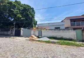 Foto 1 de Casa com 4 Quartos à venda, 200m² em Centro, Ribeirão das Neves