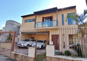 Foto 1 de Casa com 3 Quartos à venda, 190m² em Glória, Porto Alegre