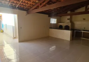 Foto 1 de Casa com 2 Quartos à venda, 135m² em Jardim Dona Irmã, Jaguariúna