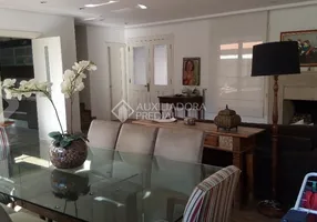 Foto 1 de Casa de Condomínio com 3 Quartos para alugar, 366m² em Tristeza, Porto Alegre
