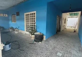 Foto 1 de Casa com 2 Quartos à venda, 60m² em Itapuã, Salvador