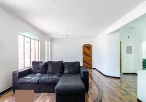 Foto 1 de Sobrado com 4 Quartos à venda, 200m² em Jardim Santa Maria, São Paulo