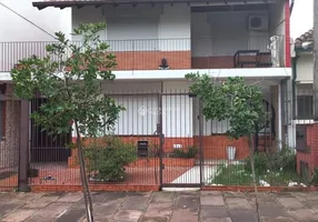 Foto 1 de Sobrado com 3 Quartos à venda, 369m² em São João, Porto Alegre