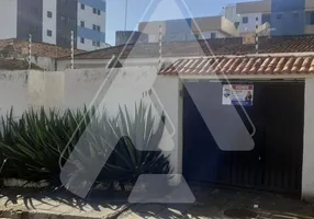 Foto 1 de Casa com 4 Quartos à venda, 160m² em Universitário, Campina Grande