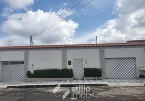 Foto 1 de Casa com 3 Quartos à venda, 450m² em Adrianópolis, Manaus