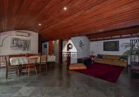 Foto 1 de Casa com 6 Quartos à venda, 498m² em Cosme Velho, Rio de Janeiro