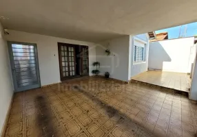 Foto 1 de Casa com 3 Quartos à venda, 210m² em Vila Nova Jau, Jaú