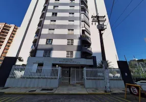 Foto 1 de Apartamento com 4 Quartos à venda, 150m² em Treze de Julho, Aracaju