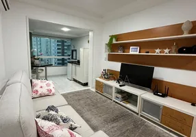 Foto 1 de Apartamento com 3 Quartos à venda, 105m² em Centro, Balneário Camboriú