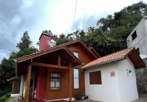 Foto 1 de Casa com 2 Quartos à venda, 93m² em Salgado Filho, Caxias do Sul
