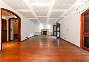 Foto 1 de Sobrado com 4 Quartos para alugar, 380m² em Interlagos, São Paulo